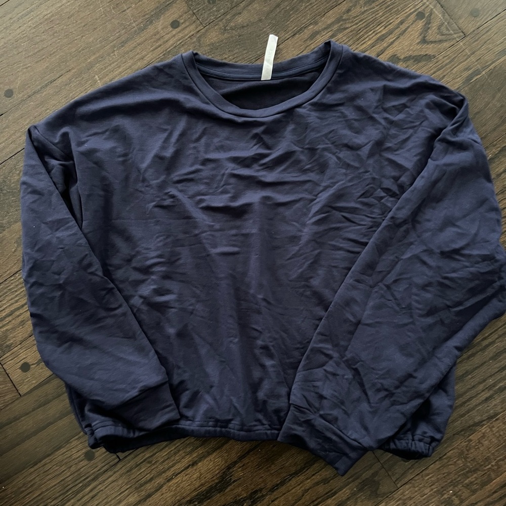 Cropped light weight sweatshirt